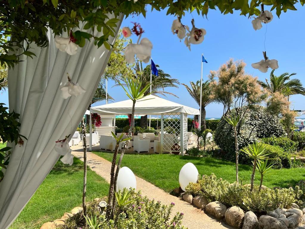 Hotel Parco Delle Rose Silvi Marina Ngoại thất bức ảnh