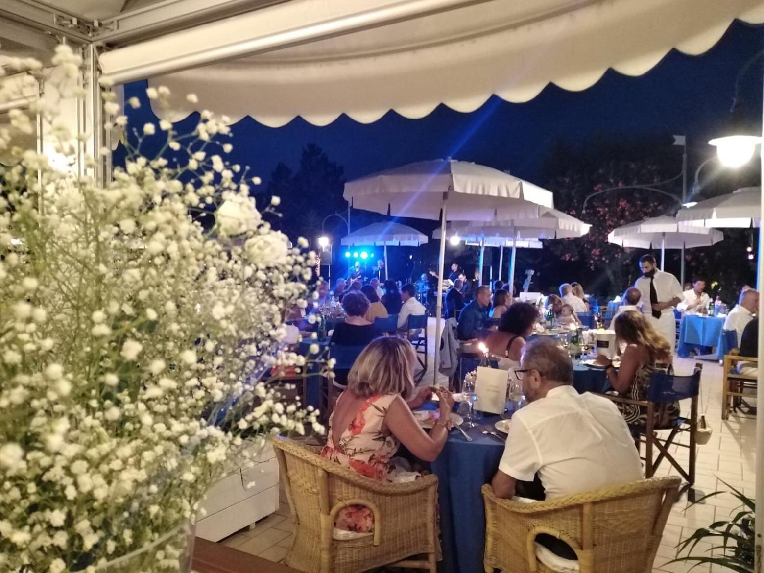 Hotel Parco Delle Rose Silvi Marina Ngoại thất bức ảnh