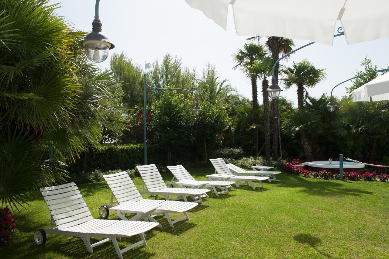 Hotel Parco Delle Rose Silvi Marina Ngoại thất bức ảnh